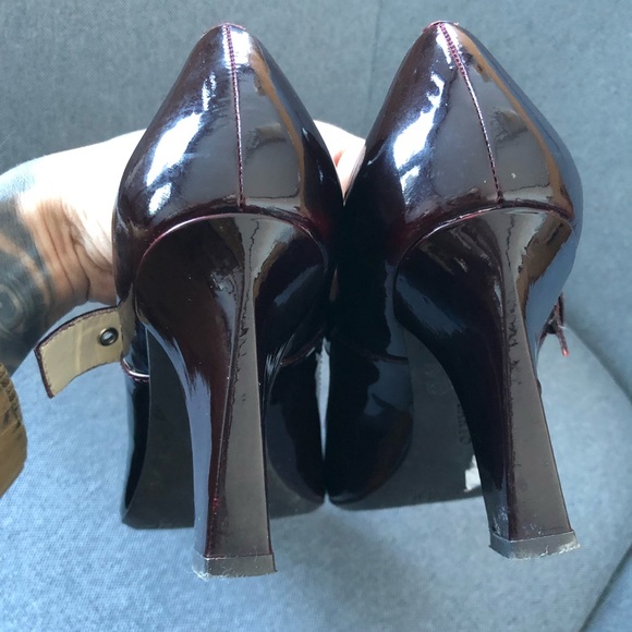 Franco Sarto Patent Leather Heels - Picture 4 of 12